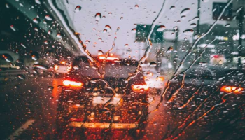 Impermeabilização de para-brisas pode reduzir acidentes no trânsito sob chuva